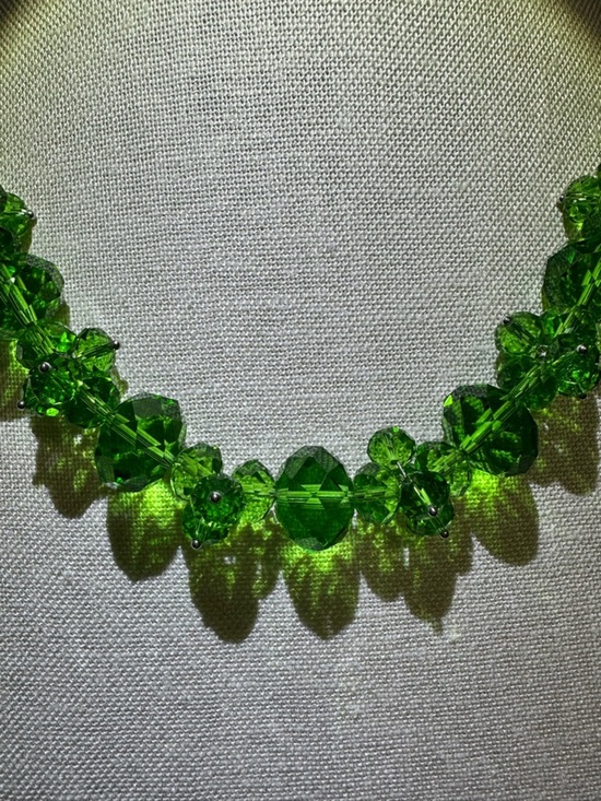 Jewelry - Emerald Green Faceted Crystal Glass Necklace Vintage Czech Style Statement
